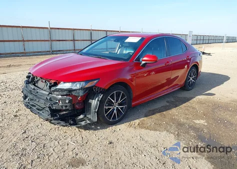 2021 Toyota Camry Se z USA, uszkodzony, nr VIN 4T1G11AK3MU469885